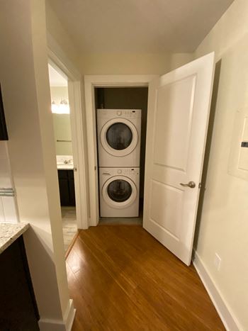 Washer/dryer in-unit